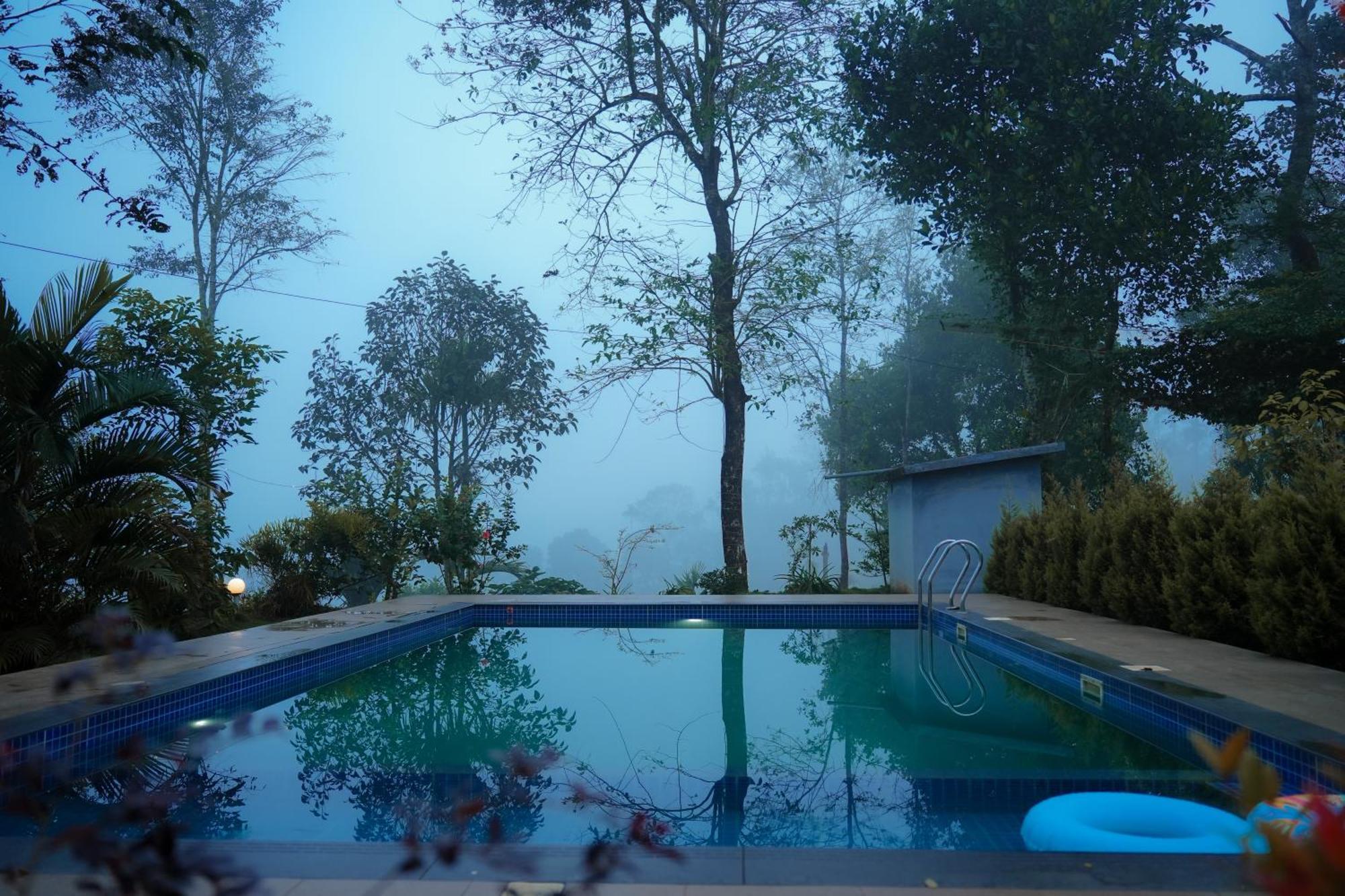 Haze Woods Resort Vaduvanchal Bagian luar foto