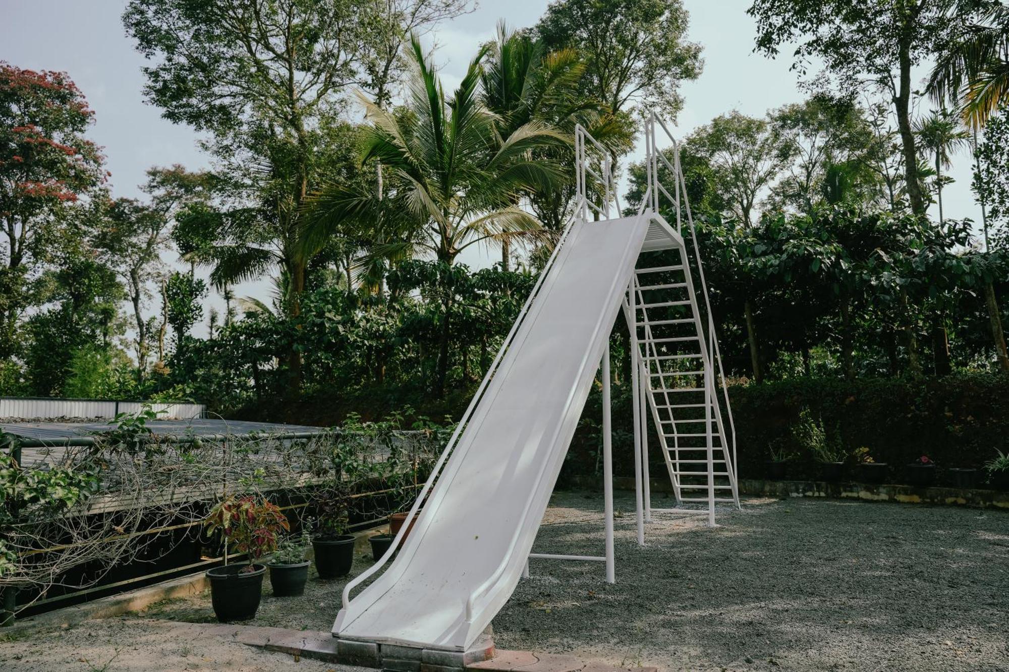 Haze Woods Resort Vaduvanchal Bagian luar foto