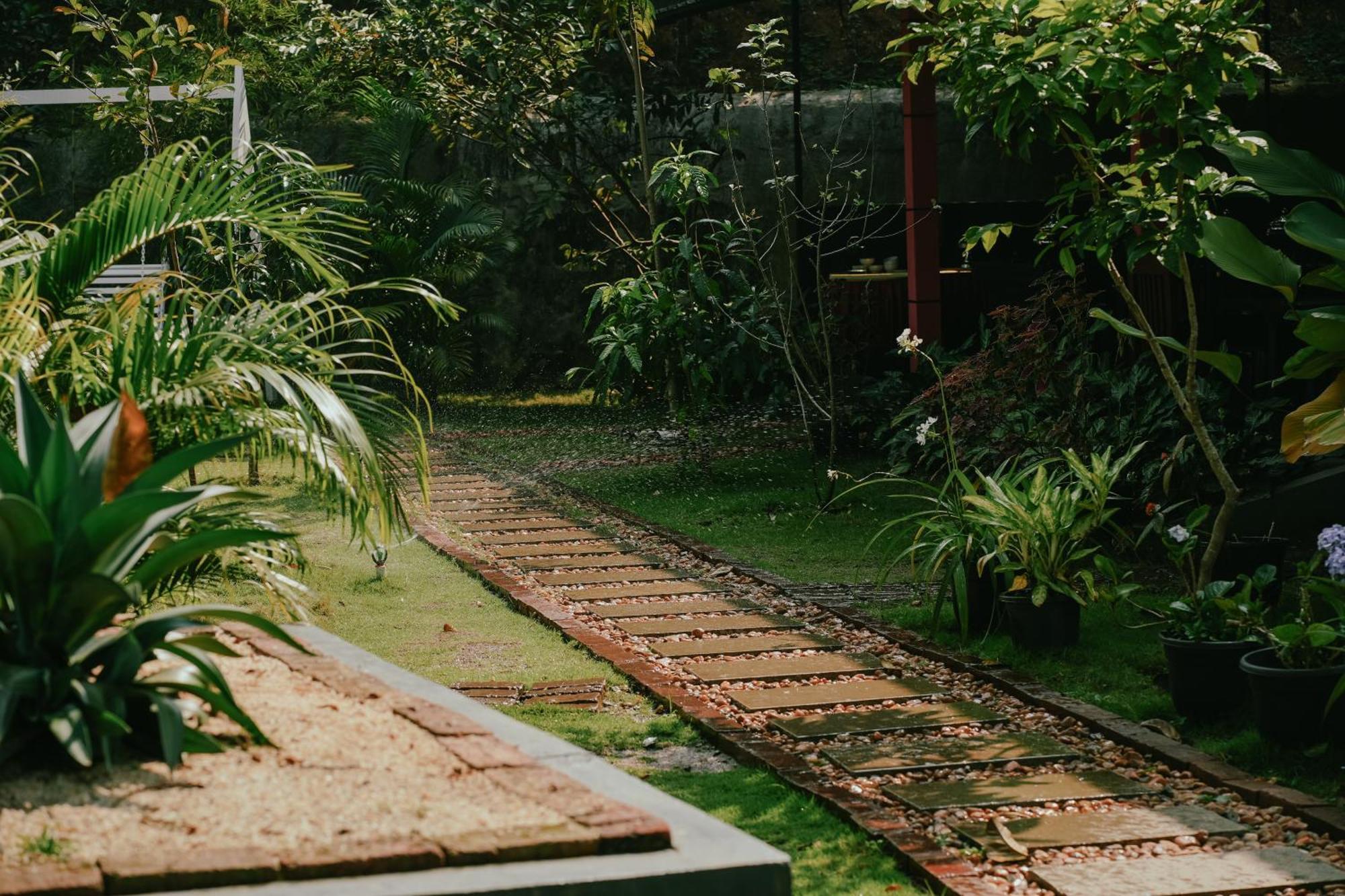 Haze Woods Resort Vaduvanchal Bagian luar foto