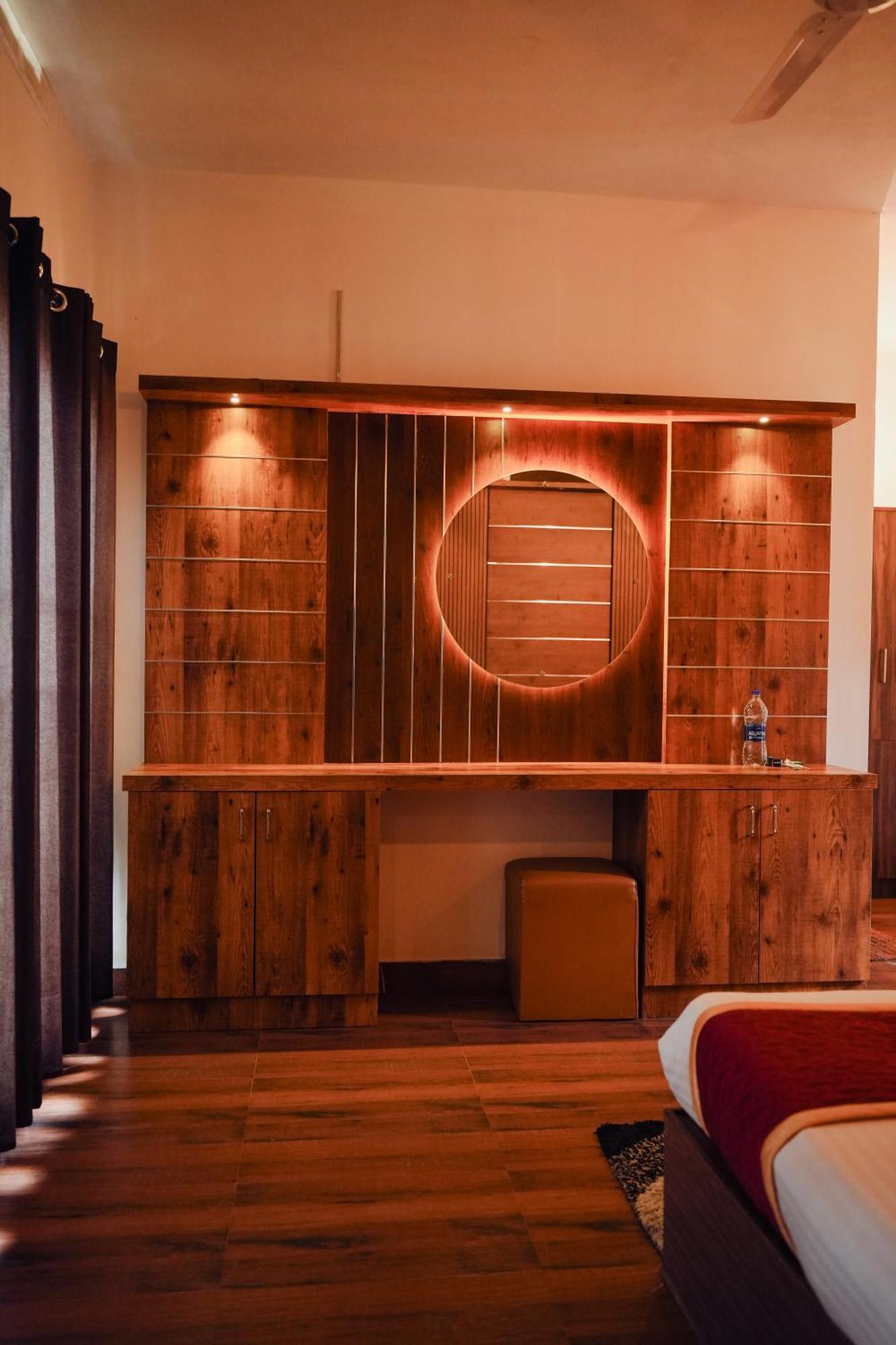 Haze Woods Resort Vaduvanchal Bagian luar foto
