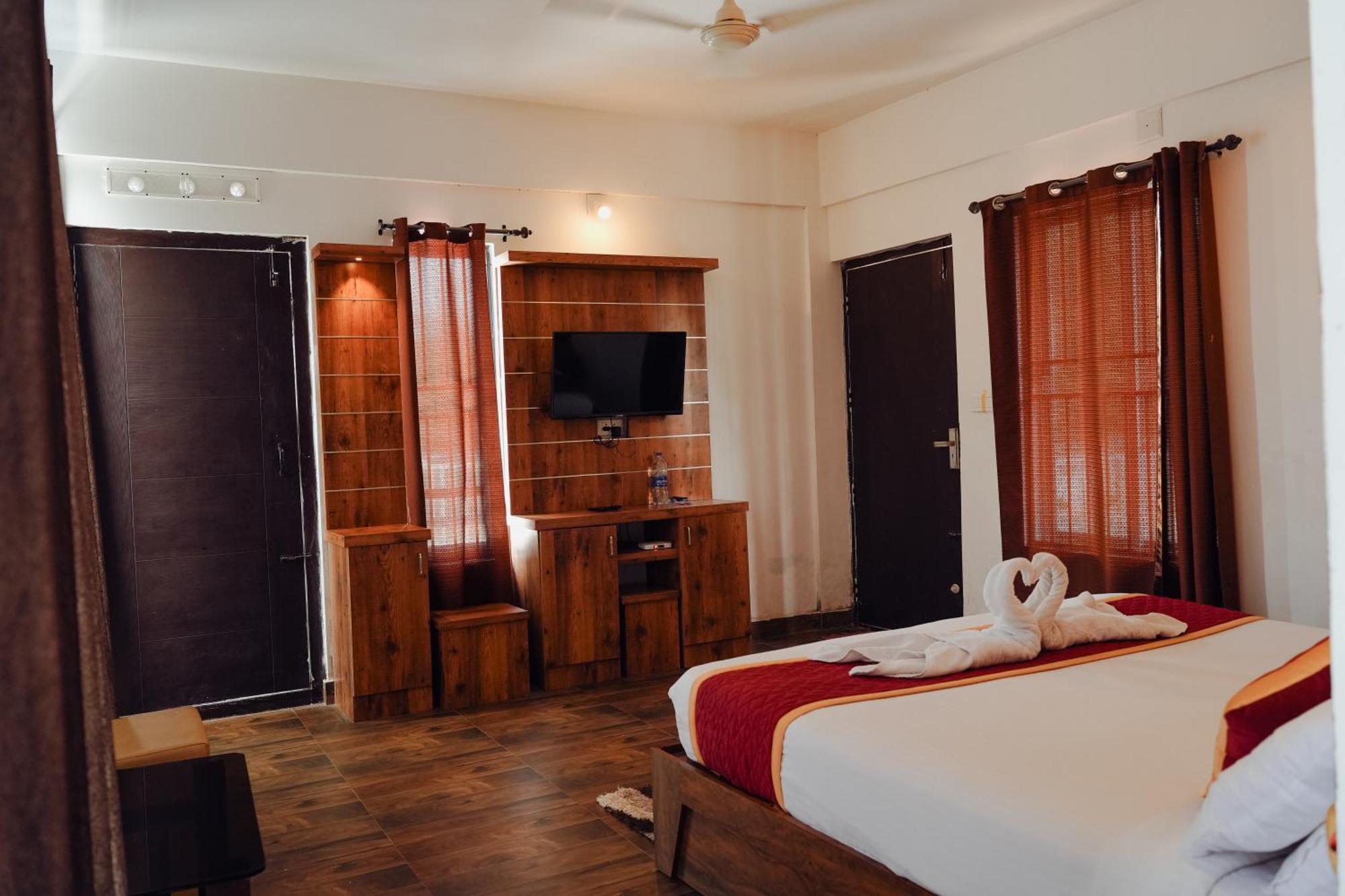 Haze Woods Resort Vaduvanchal Bagian luar foto