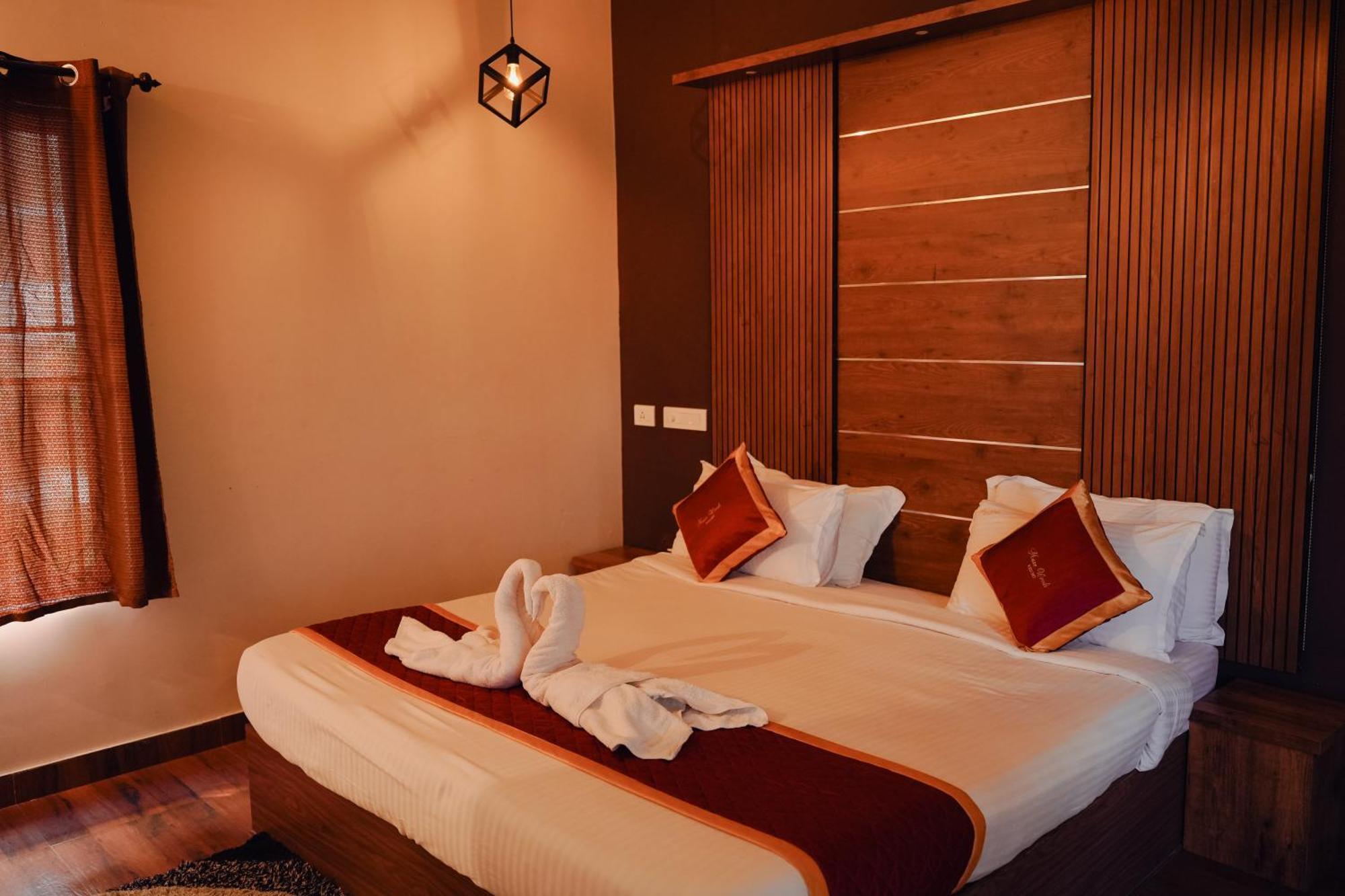 Haze Woods Resort Vaduvanchal Bagian luar foto