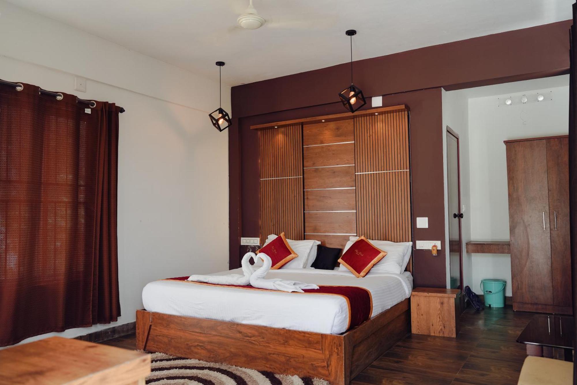 Haze Woods Resort Vaduvanchal Bagian luar foto