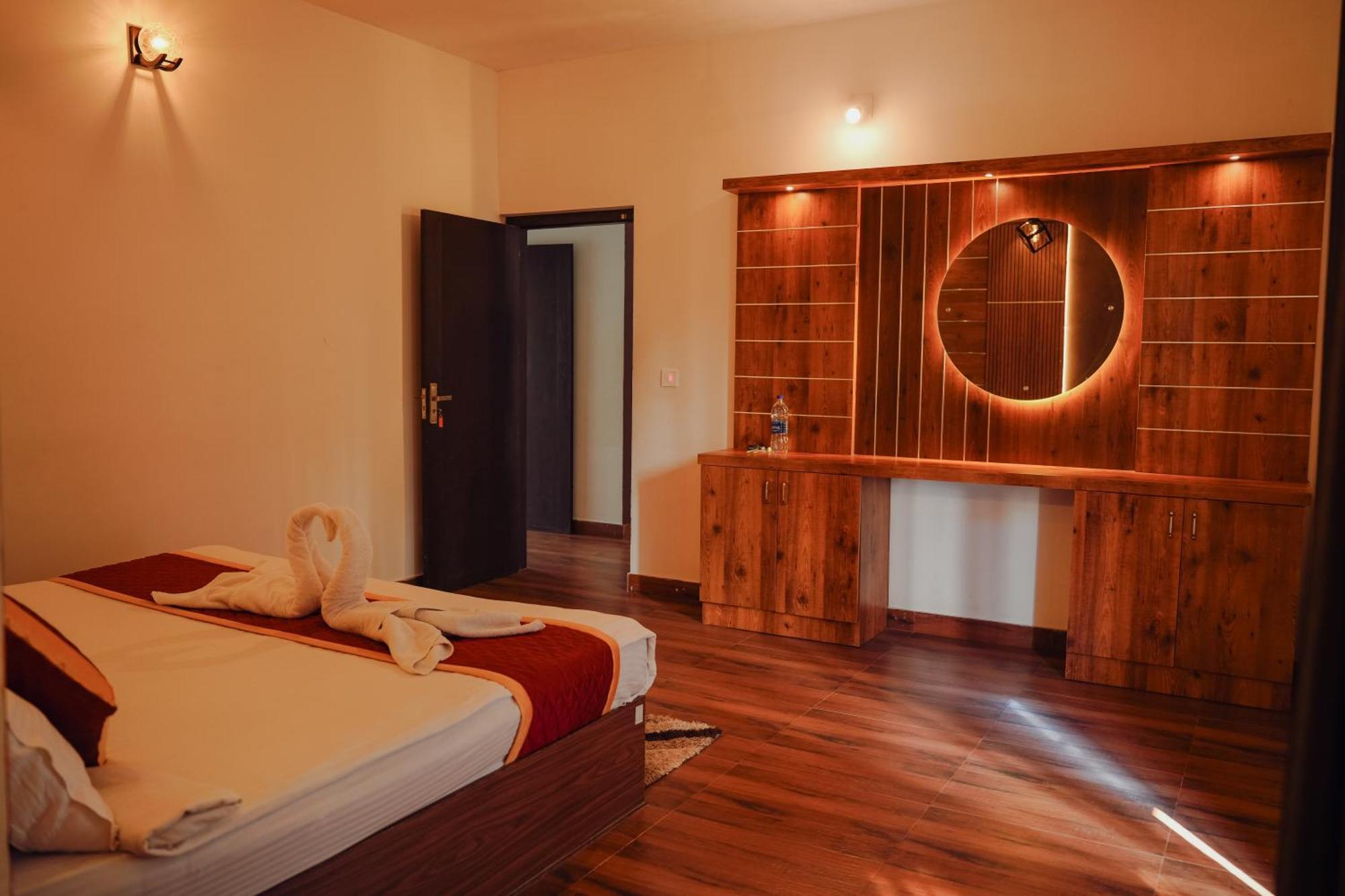 Haze Woods Resort Vaduvanchal Bagian luar foto
